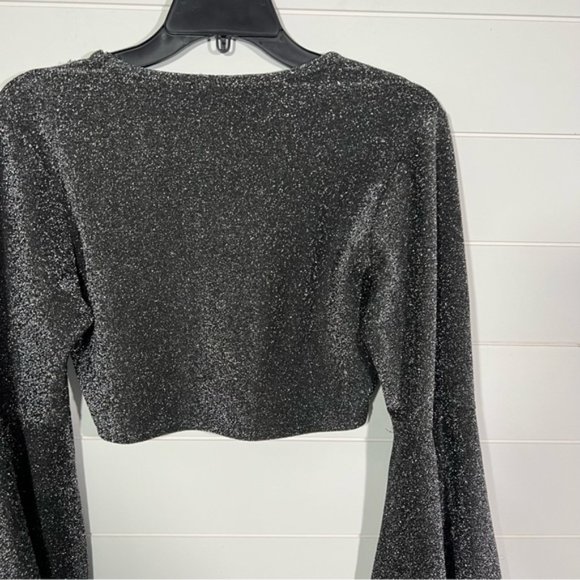 Lucky & Blessed bell sleeve glitter crop top - Picture 4 of 7
